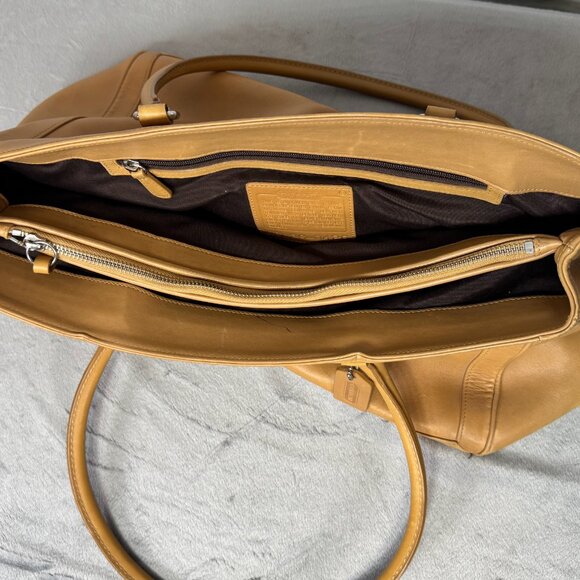 Vintage Coach 9426 Camel Tote Shoulder Bag - Picture 6 of 12